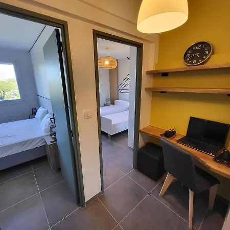T3 Avec Balcon, Clim, Vue Et Port Apartamento Le Lavandou